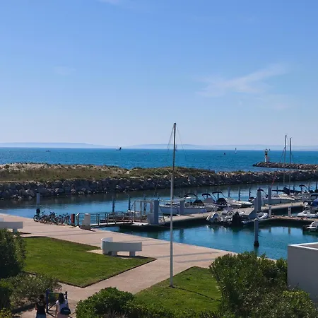 Adoya Vue Et Port Parking Gratuit Wifi , Piscine, Tennis Le Grau-du-Roi