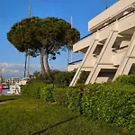 Adoya Vue Et Port Parking Gratuit Wifi , Piscine, Tennis Appartement Le Grau-du-Roi